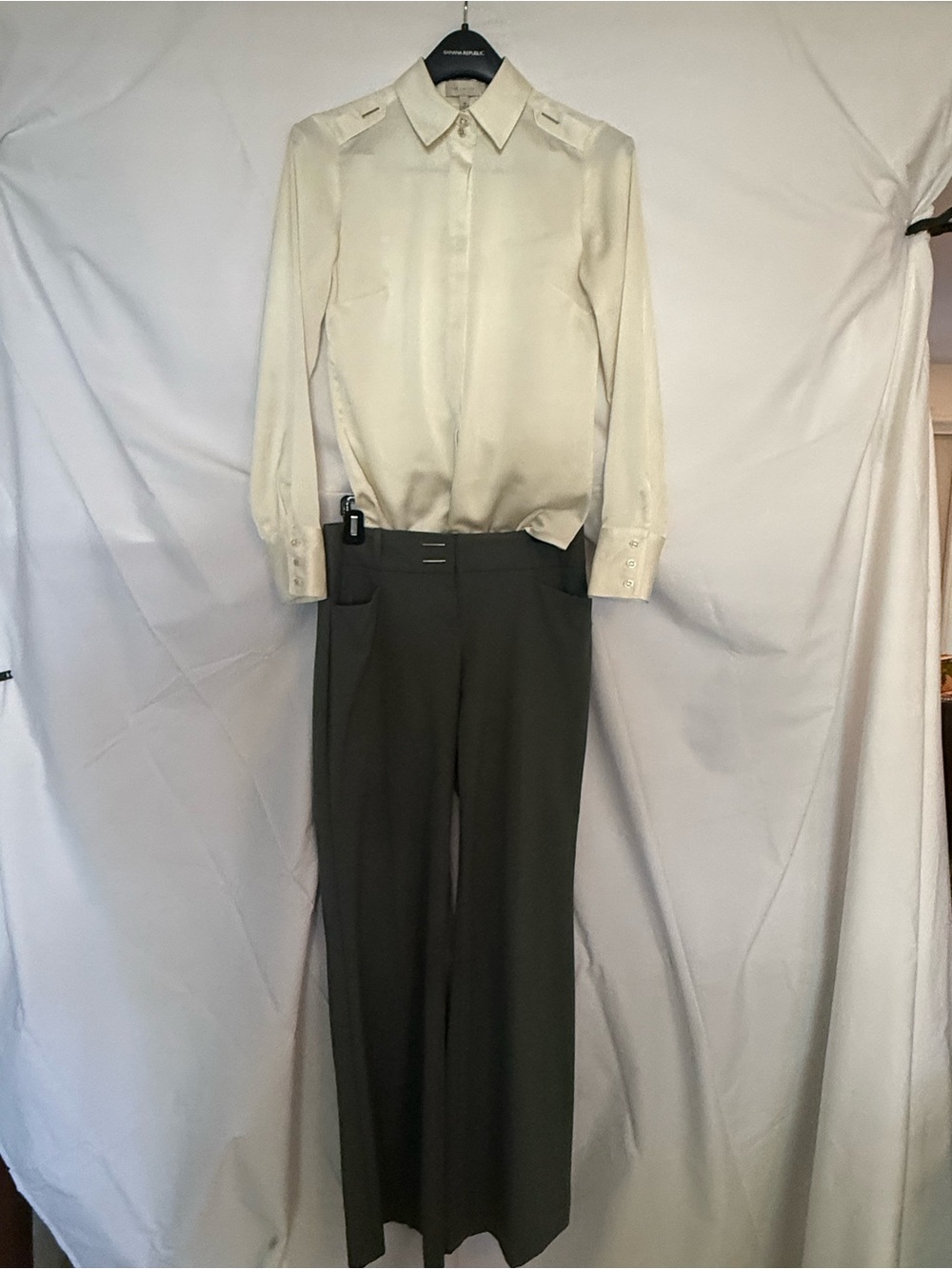 The Limited Bundle: Button Down Shirt & Wide Leg Pants Set in Cream & Green Size
